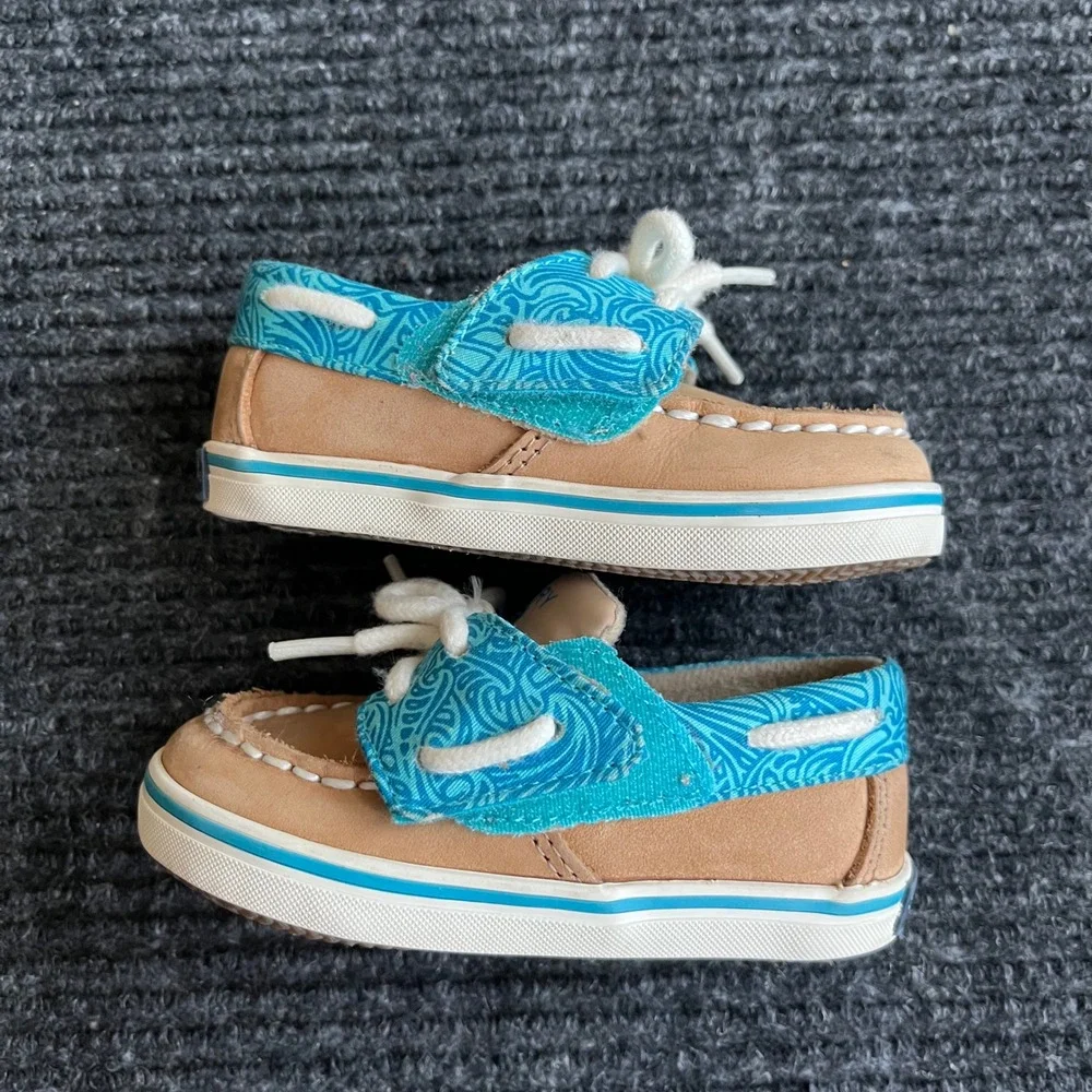 Sperry Intrepid Crib Jr Boat Shoes Infant 4M Tan Blue Leather Wave Pattern